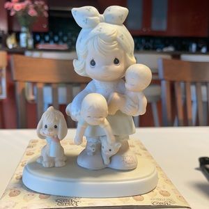 1985 The joy of the Lord is my strength precious moments